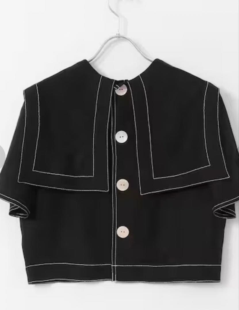 小谷実由着用 OSHIMA REI Big Collar Blouseブラック