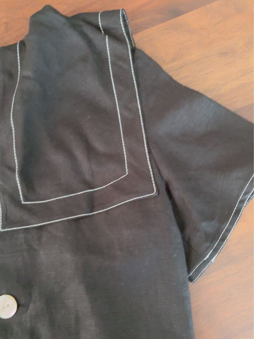 小谷実由着用 OSHIMA REI Big Collar Blouseブラック