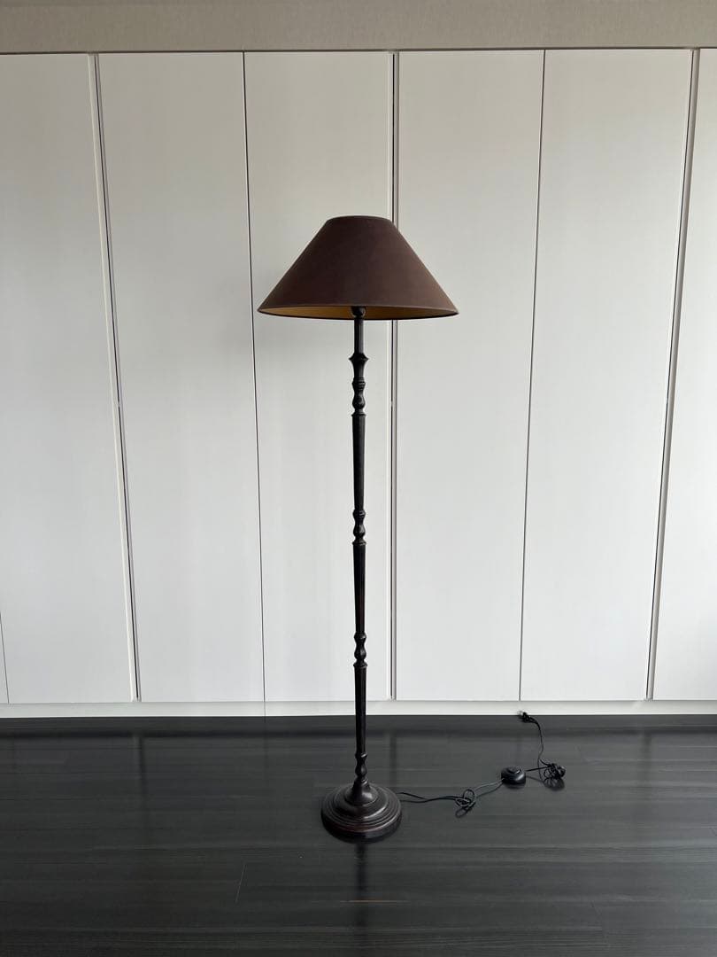 送料込　フラマン(FLAMANT)のフロアスタンド