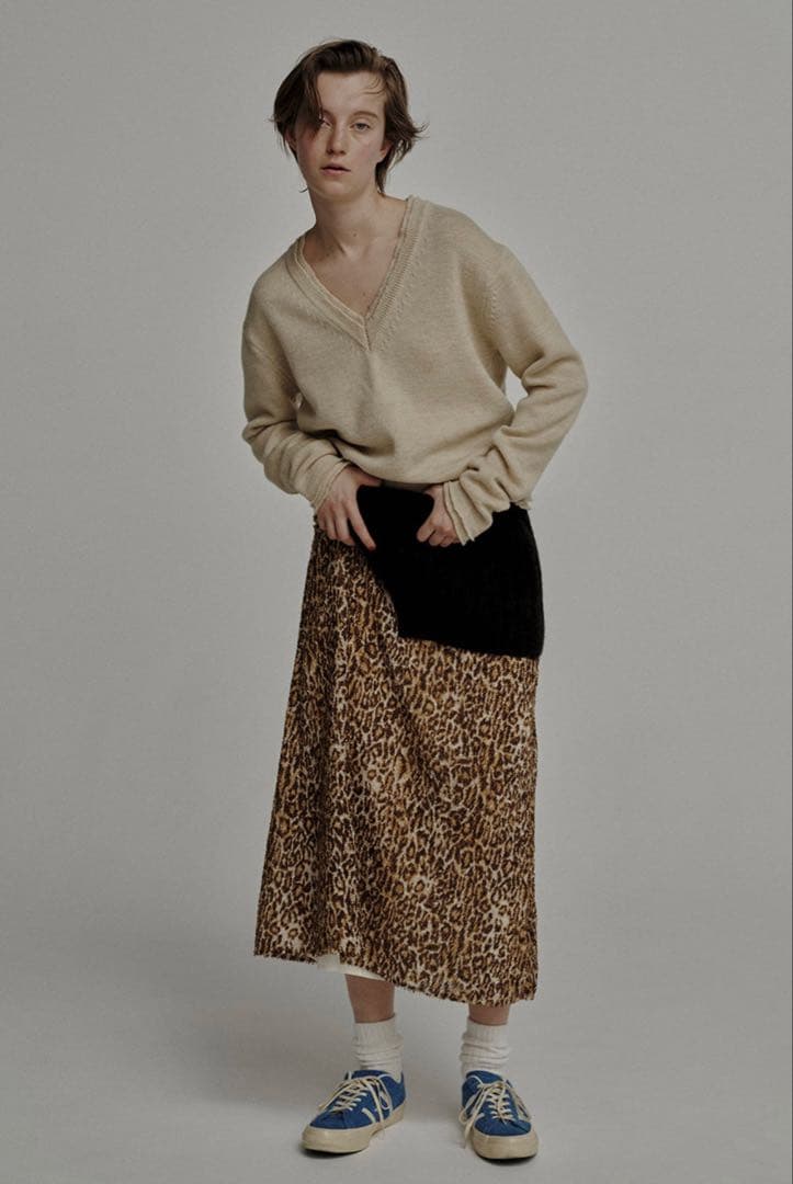 【新品】 Uhr ウーア ニット エプロン