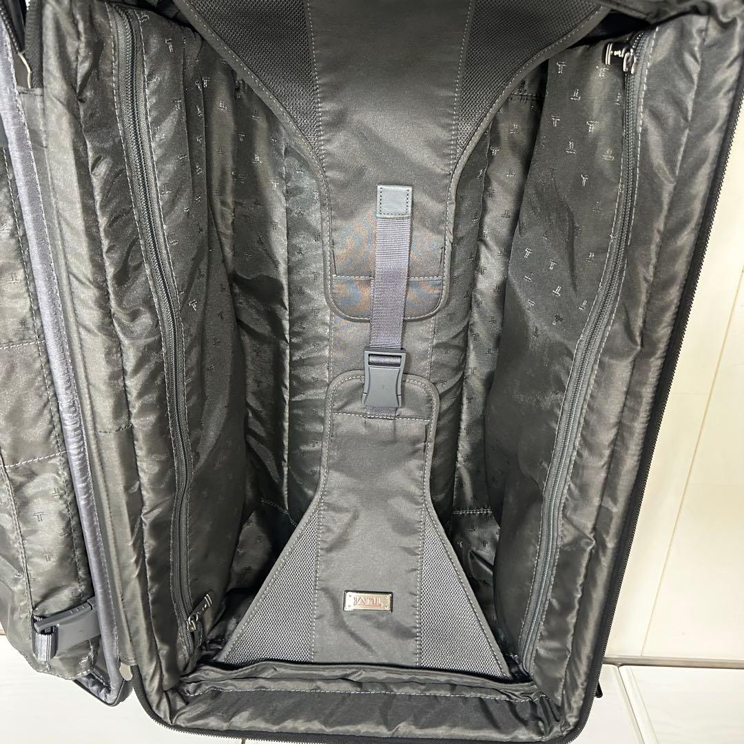 TUMI トゥミナイロン カーフ レザー キャリーケース　ビジネスかばん