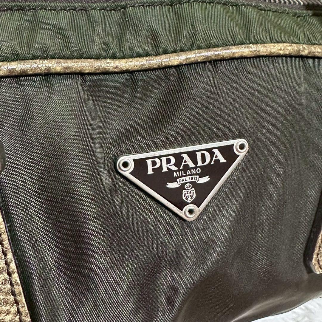 美品✨プラダ パイソン ミニボストンバッグ 三角プレート 肩掛け グリーン系