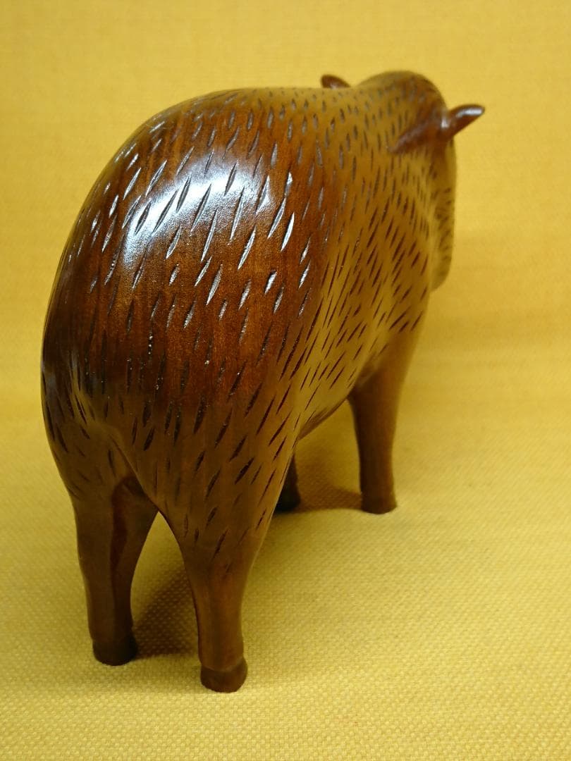 ビンテージ　ブタ　イノシシ　木彫り　置物　インテリア　工芸品　美術品　A2556
