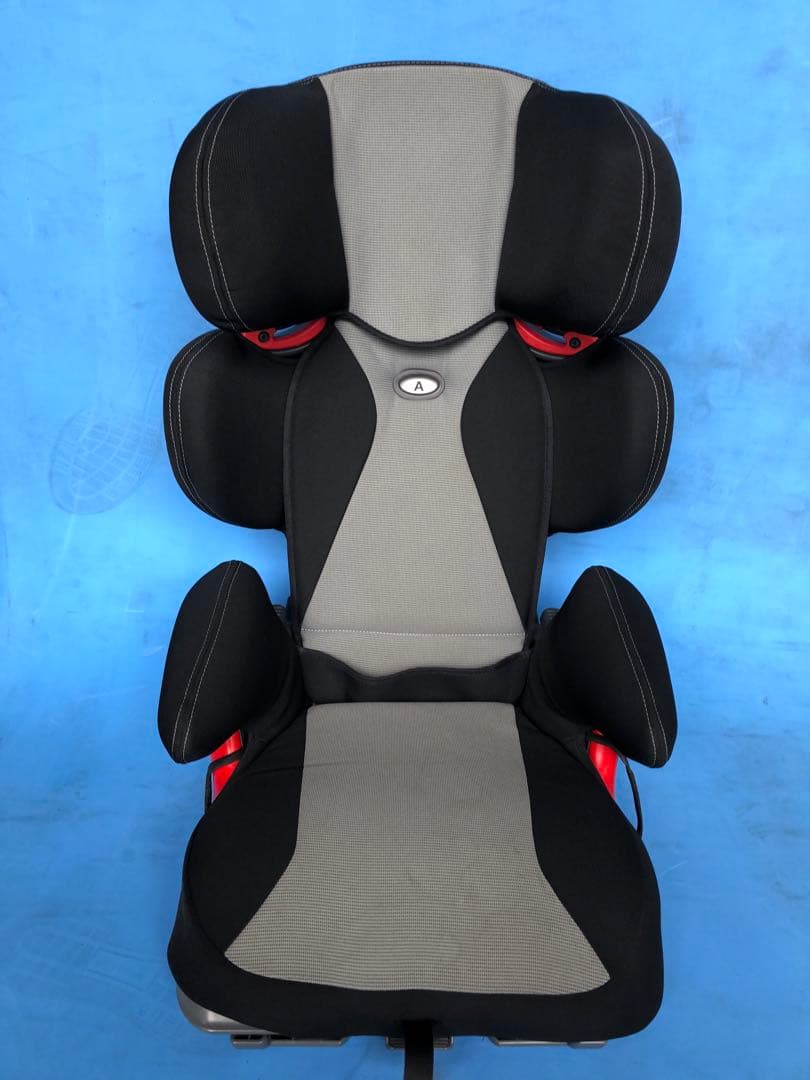 アウディ純正ジュニアシート　チャイルドシート
