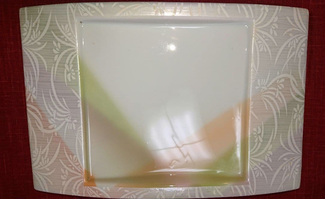 ♣素敵な演出♥【高級皿】美濃焼 良峰窯♥銀ラメ風透かし柄ウエーブデザイン３皿