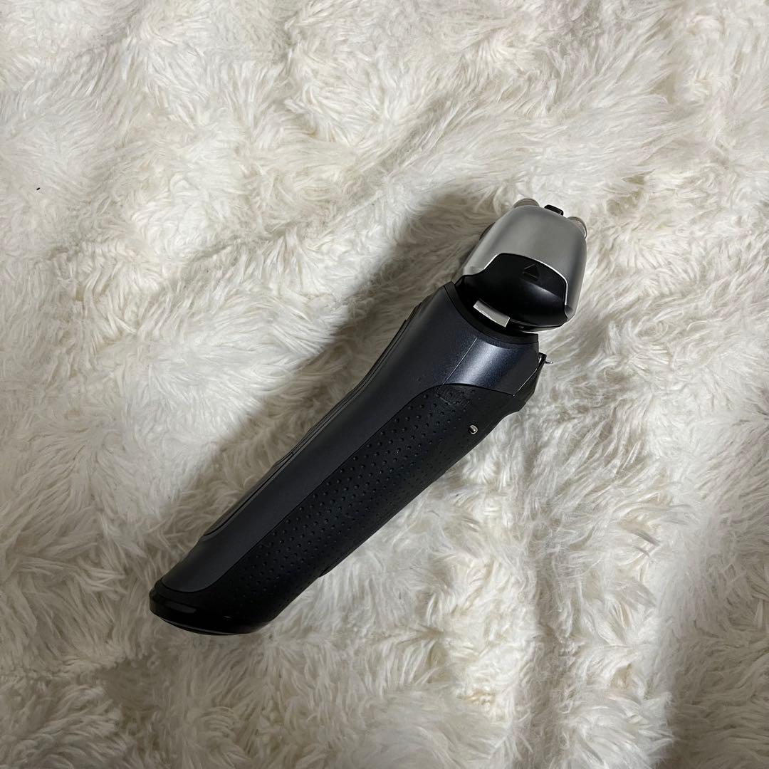 Braun ブラウン S8 電気シェーバー wat&dry【展示品・未使用】