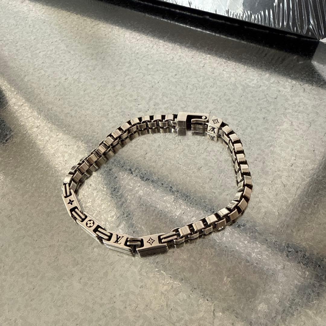 美品 ルイ ヴィトン LV テーラー