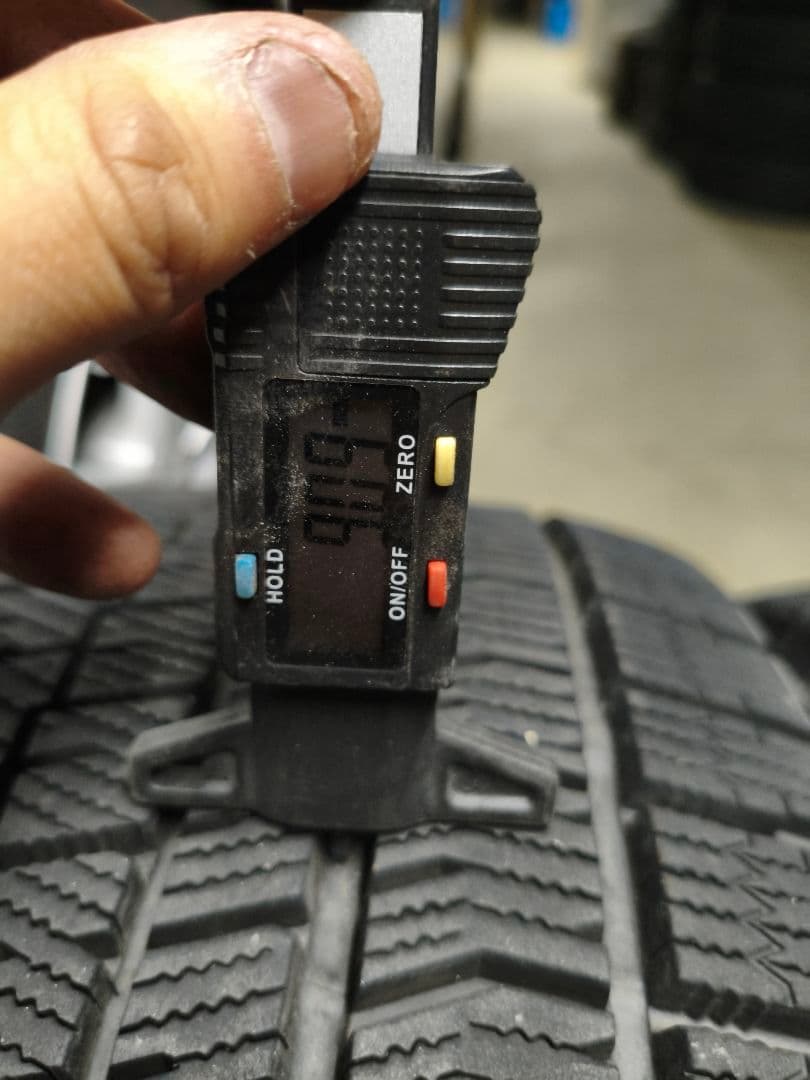 245/45R17 BRIDGESTONE BLIZZAK VRX2 4本