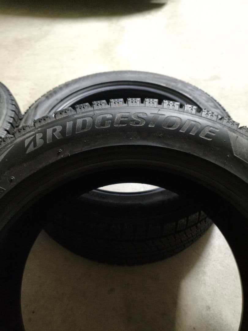 245/45R17 BRIDGESTONE BLIZZAK VRX2 4本