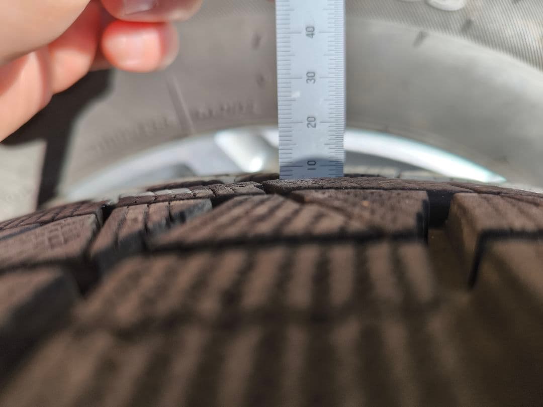 ミニバン 195/65 R15 スタッドレス 23年製