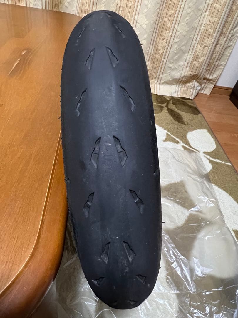 MICHELIN POWER CUP2 タイヤ 2022年製