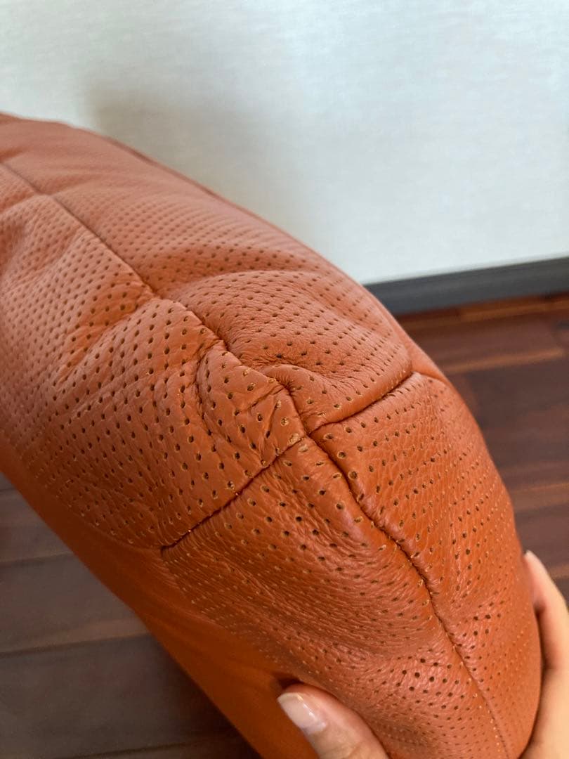 ケルヴィンジョルマーニ レザークッション セット　ブラウン