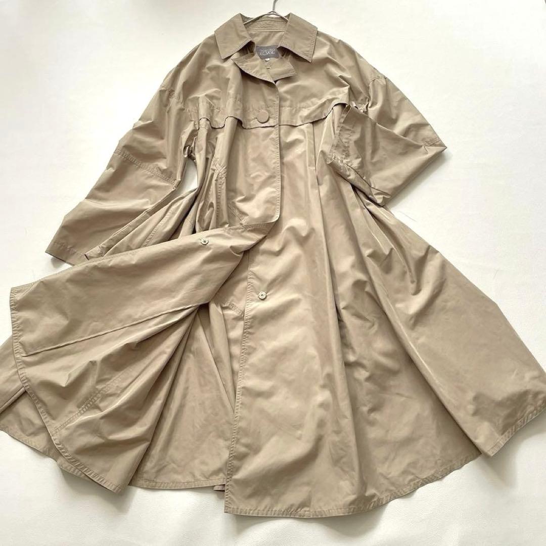 【美品】トクコプルミエヴォル　Aラインロングコート アシンメトリー ベージュ