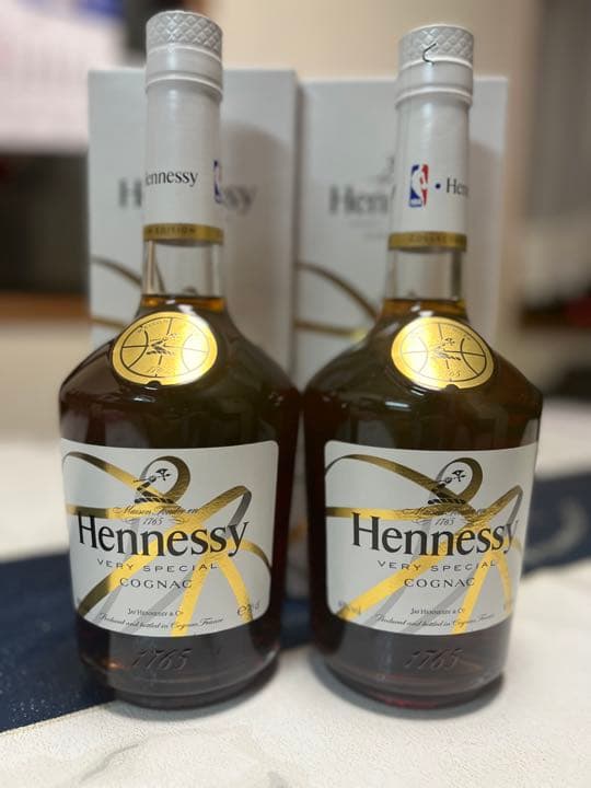 ヘネシー VS リミテッド エディション NBA限定デザインボトル