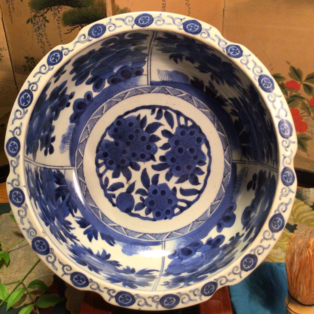 A554 古伊万里　染付　牡丹に山茶花紋様　輪花型　大鉢　　1客