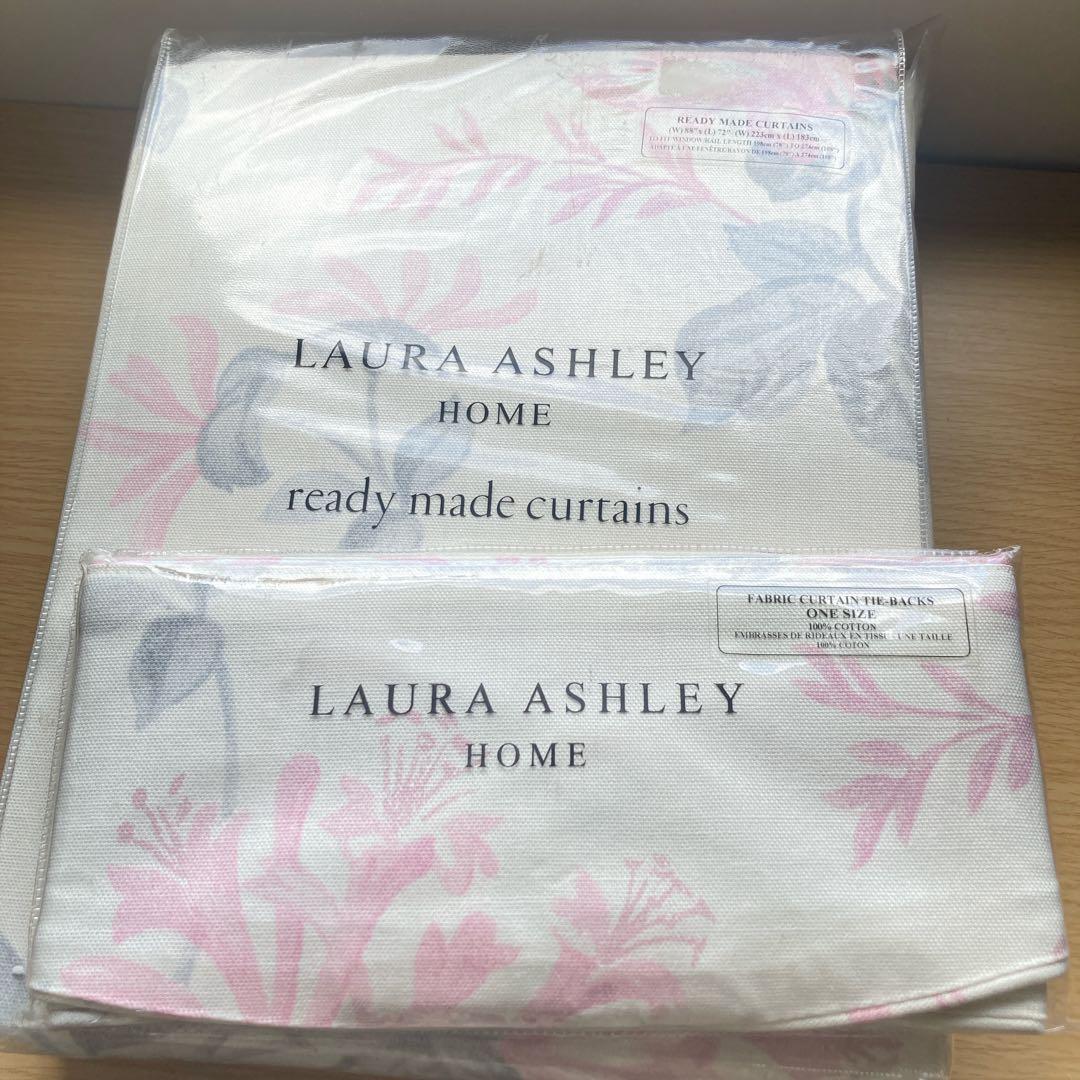 イギリス直輸入：ローラアシュレイ ペンシルカーテン　ハニーサックル　ピンク　新品