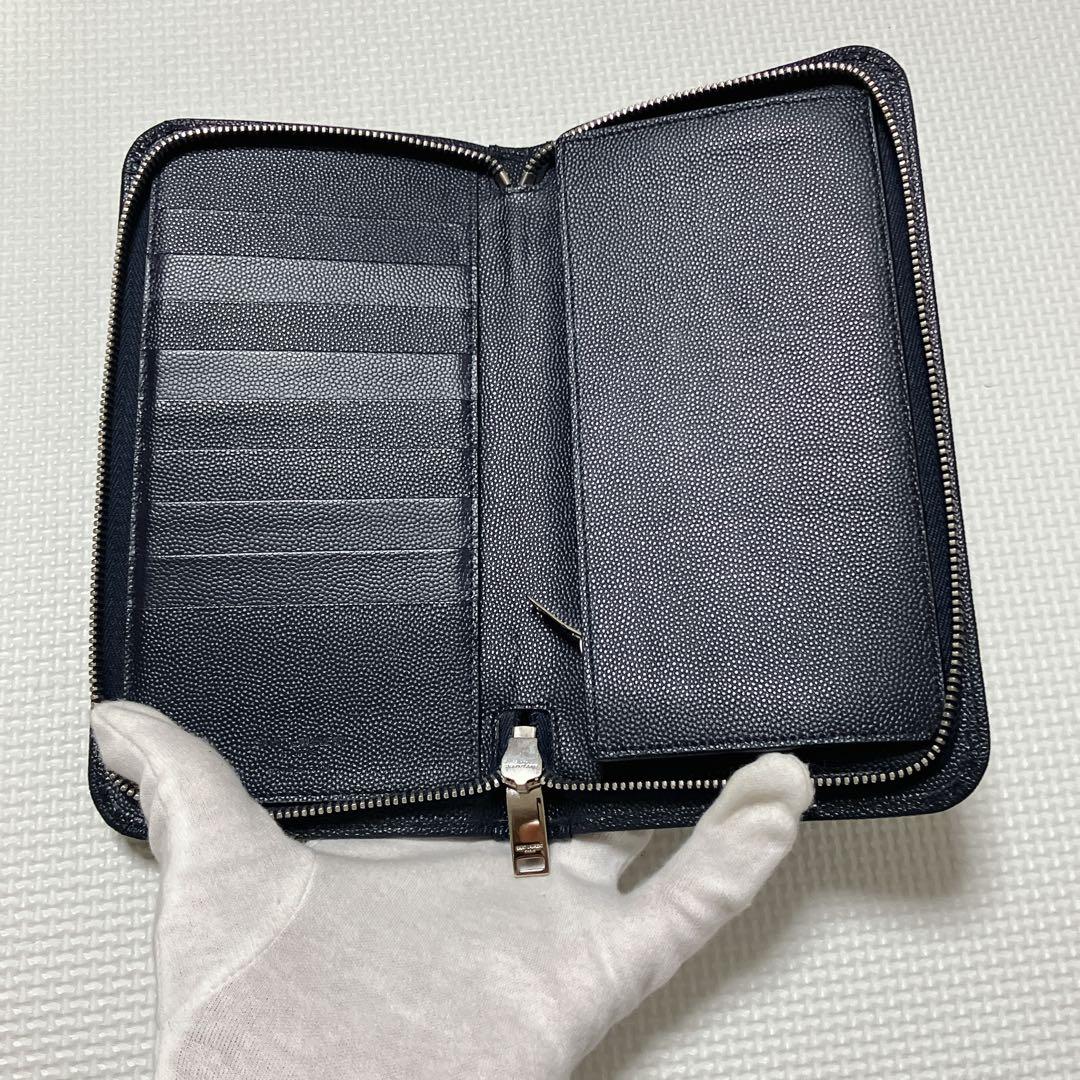 未使用SAINT LAURENTレザーラウンドジップ長財布　ネイビー　箱袋付き