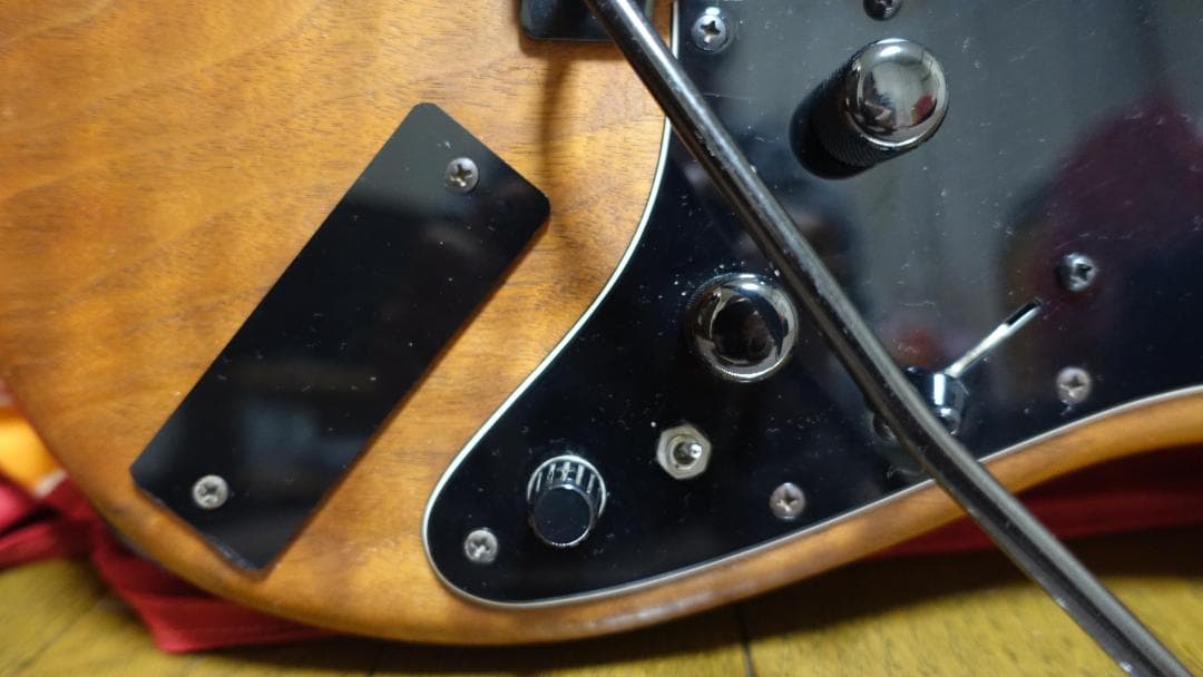 Schecter Stratocaster 3S EMG 無垢キルトメイプル