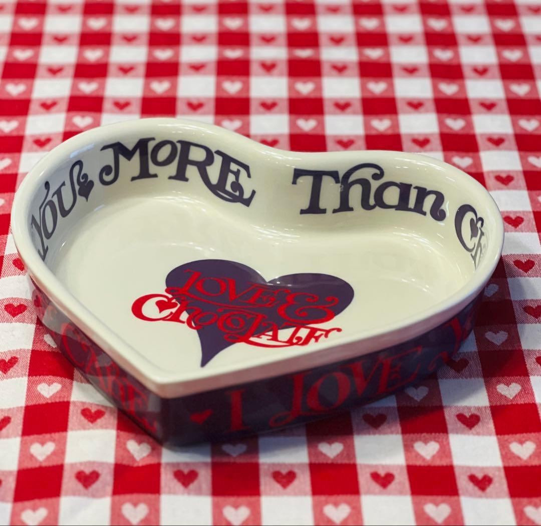 【新品】エマブリッジウォーター　バレンタイン　ハート型　深皿　オーブン皿　陶器
