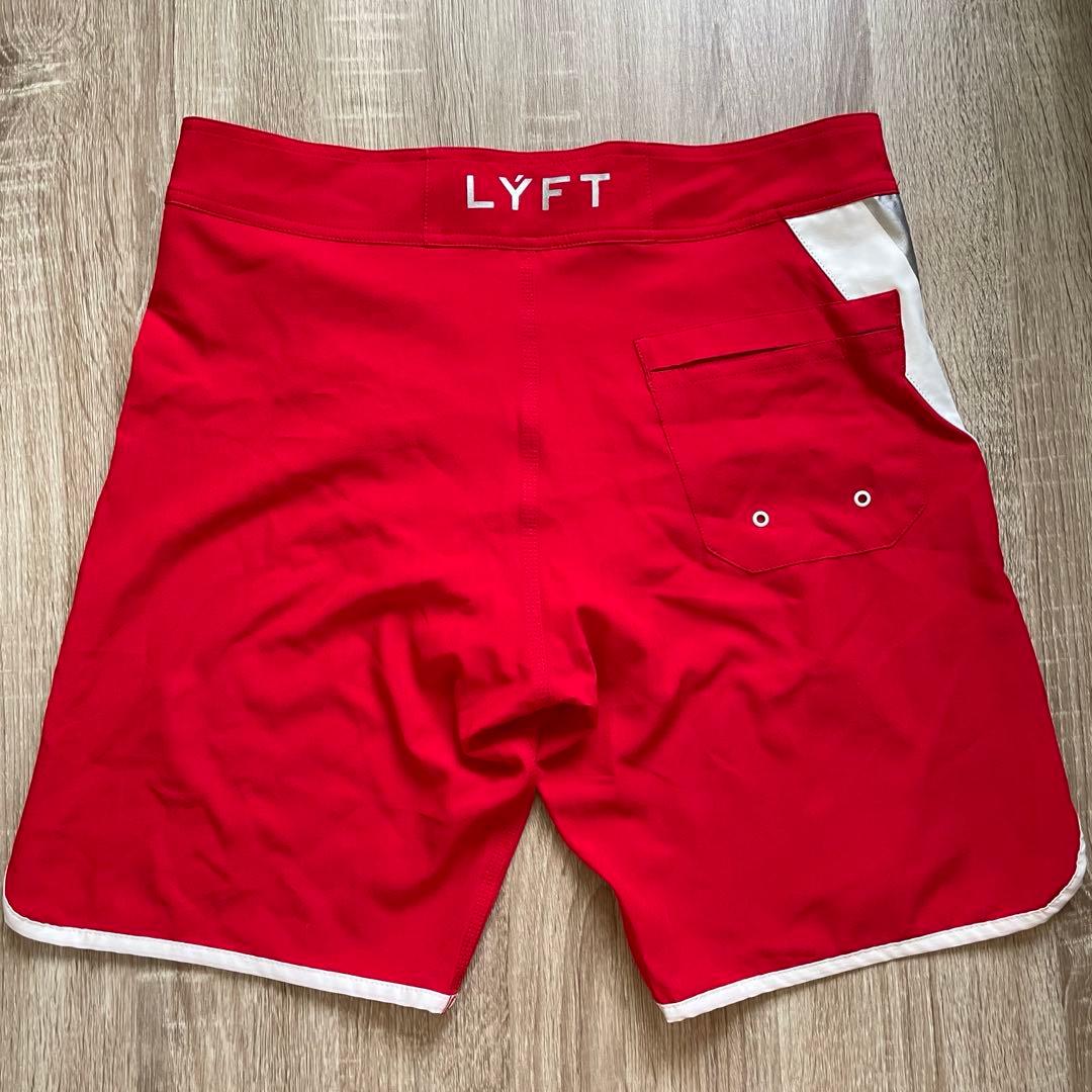 LYFT レッド水着 Lサイズ