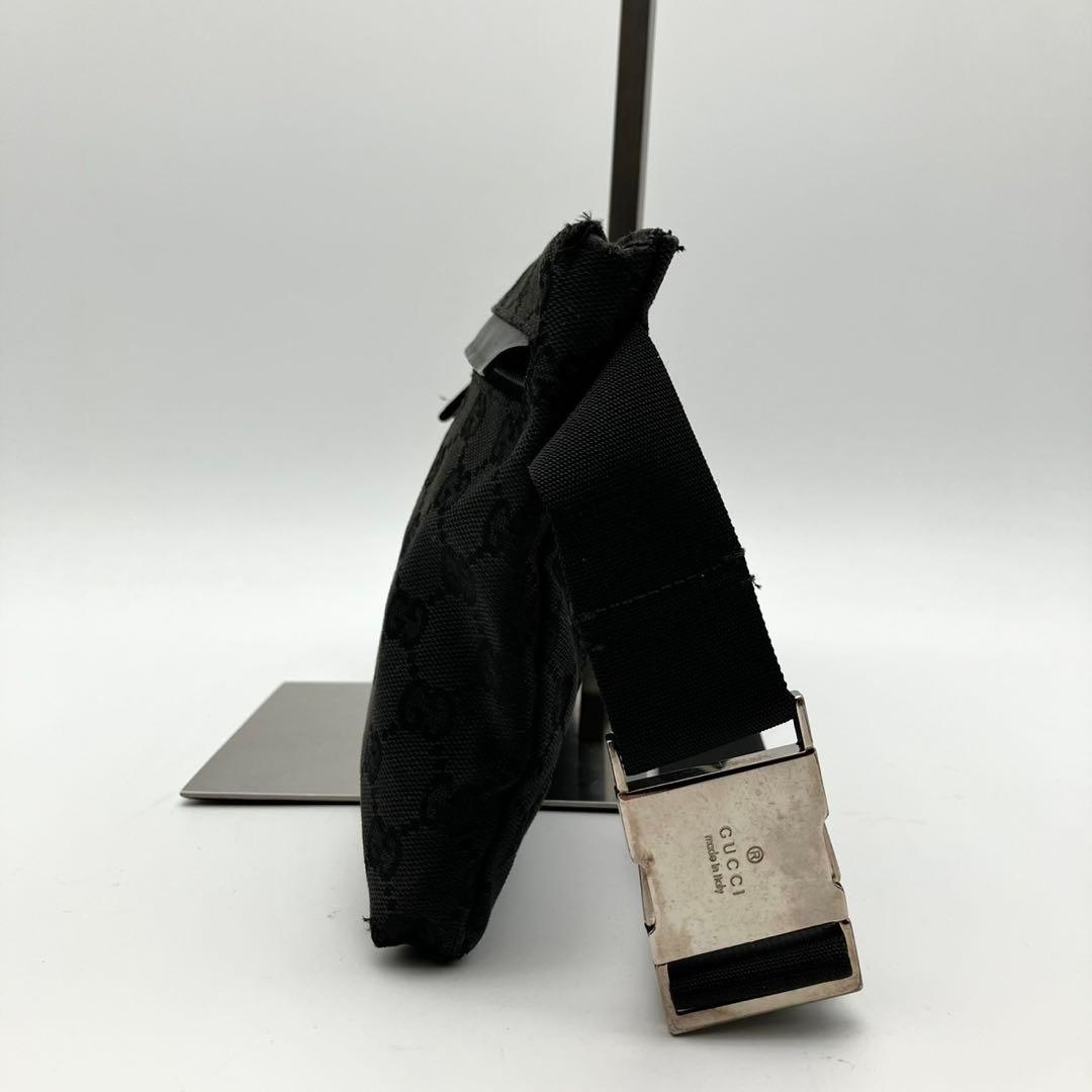 【美品】グッチ　ボディバッグ　ウエストバッグ　gg レザー　キャンバス　ブラック