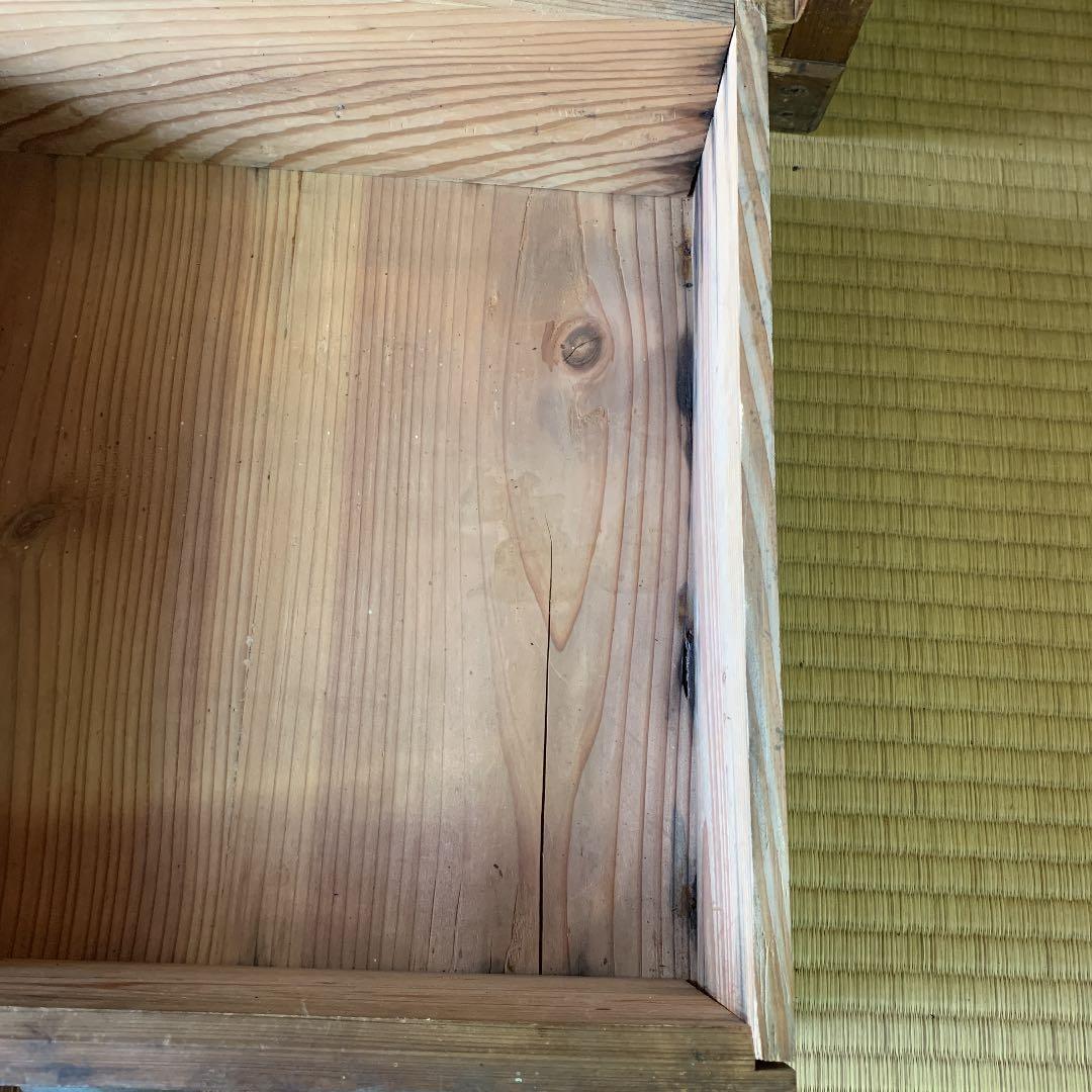 鍵付き　書棚
