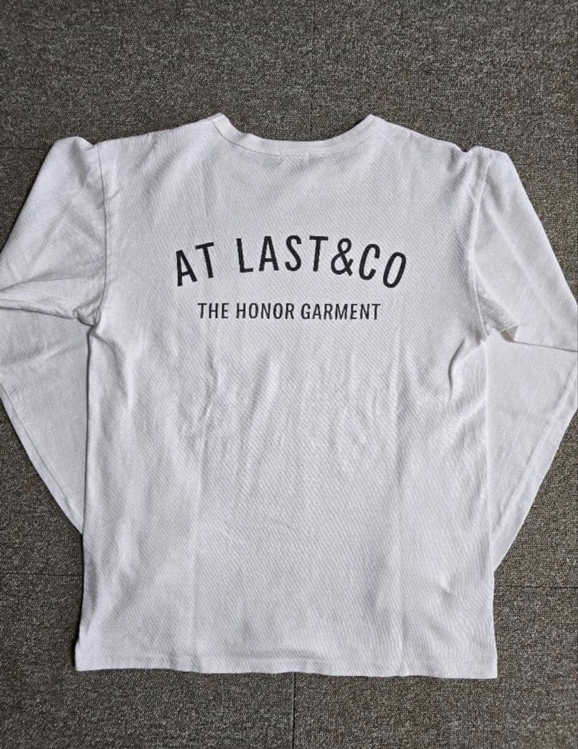 AtLast&Co. Tシャツ　46