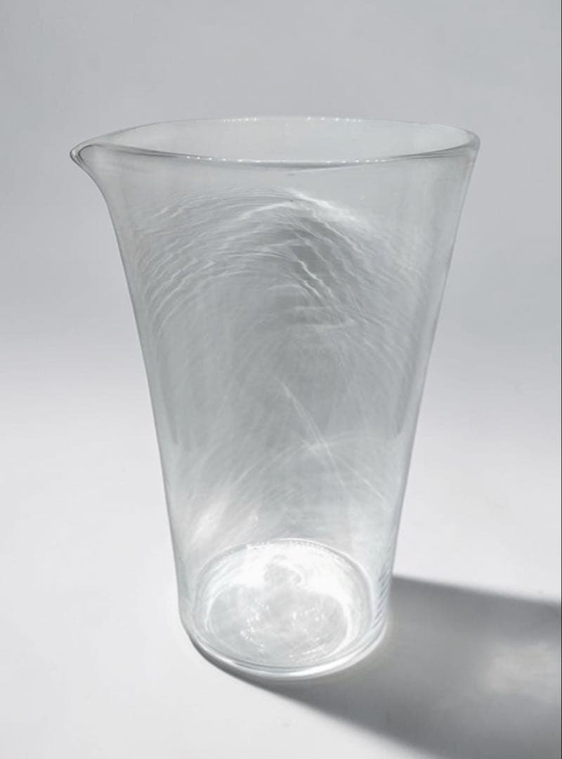 辻和美 「注ぐと受ける器」ガラス片口