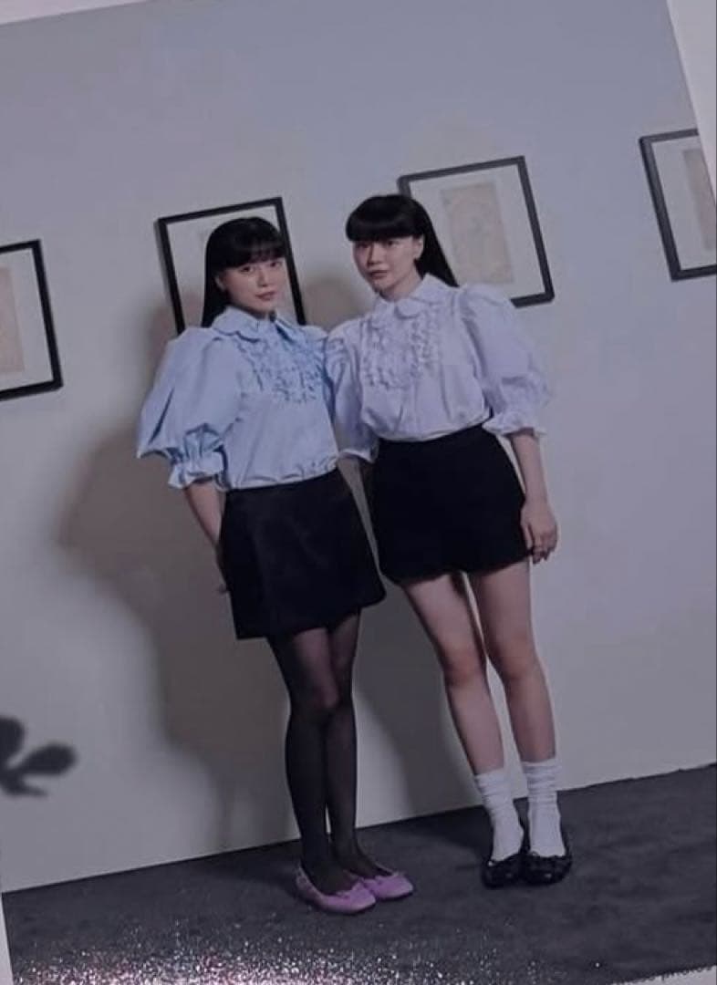 美品！1回着のみ！Bibiy. パフスリーブブラウス　フリル　ライトブルーシャツ