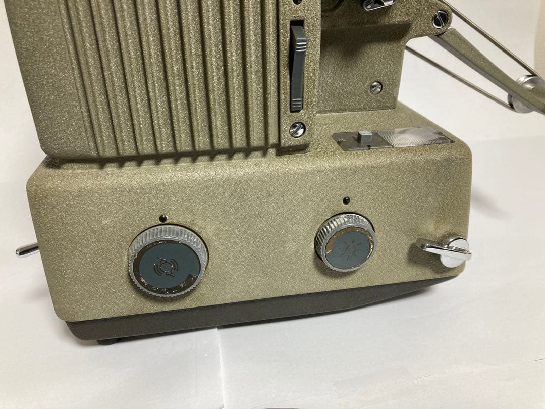 昭和レトロ　エルモ8ミリ映写機
