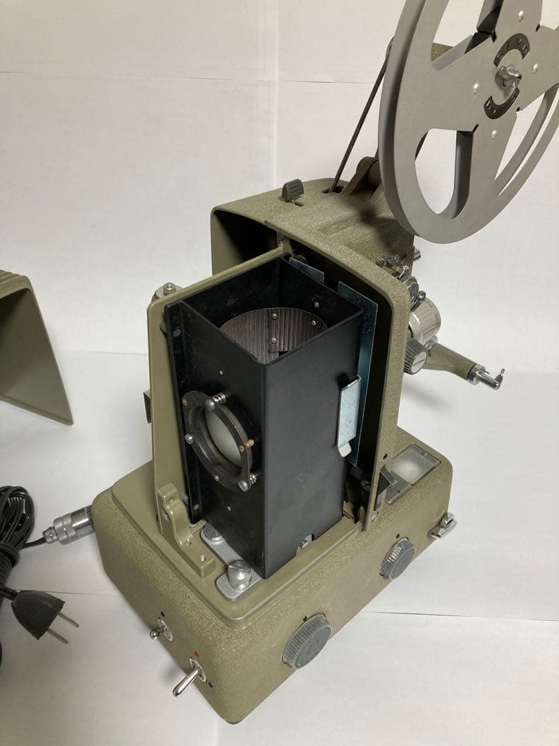 昭和レトロ　エルモ8ミリ映写機