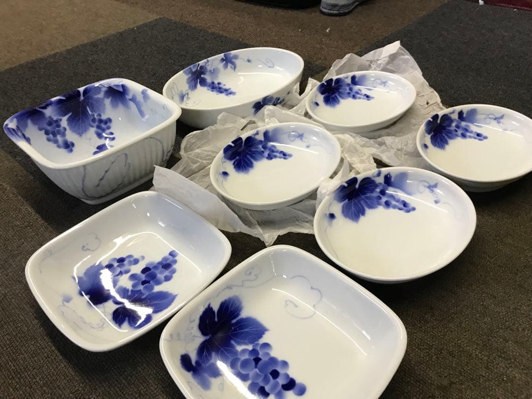 ぶどう模様の食器セット 8点