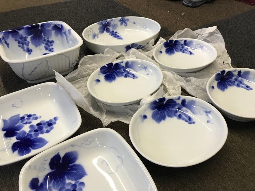 ぶどう模様の食器セット 8点