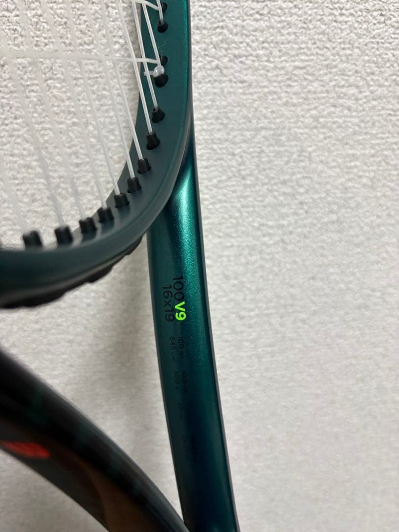 Wilson BLADE100 硬式テニスラケット V9 16x19