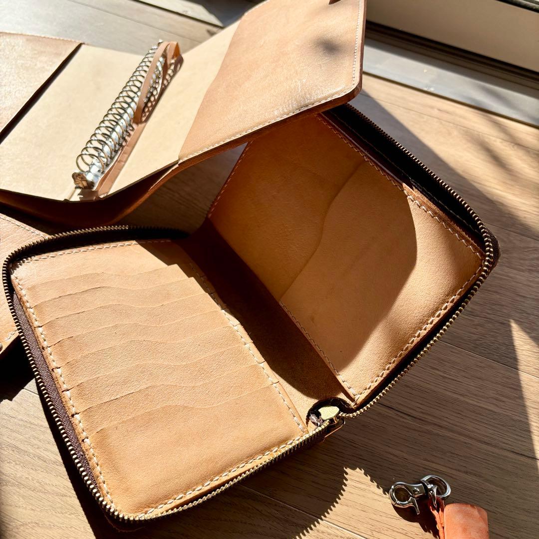 【さる】【まとめ買い】レザー小物各種（中古）