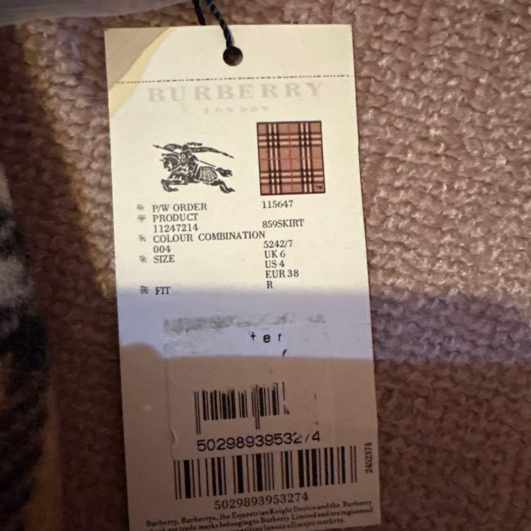 BURBERRY チェック柄 タイトスカート