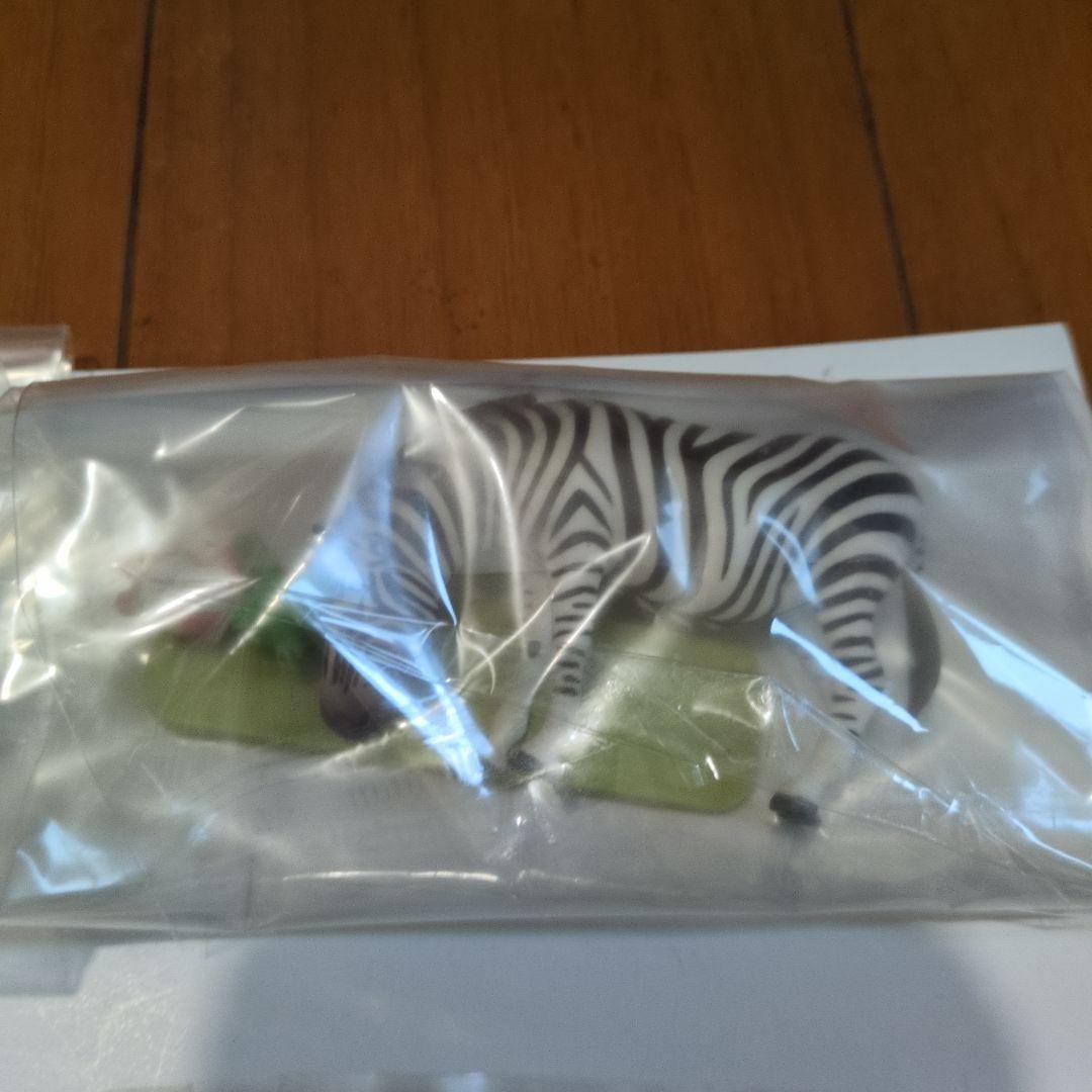 よつばと　しろとくろのどうぶつ　フィギュア　８点セット