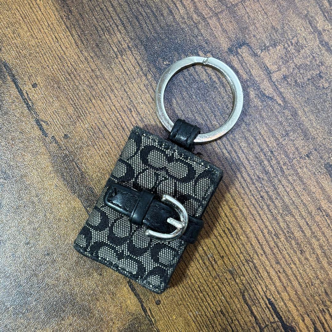 小物 COACH Signature Picture Frame Bag charm