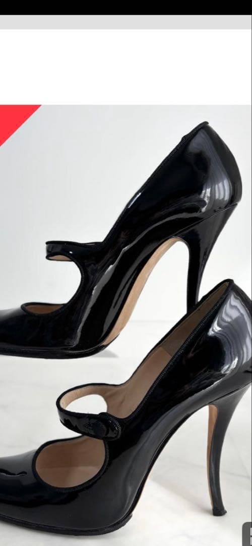 マノロブラニクメリージェーン37ブラックエナメルパテント23から23.5cm