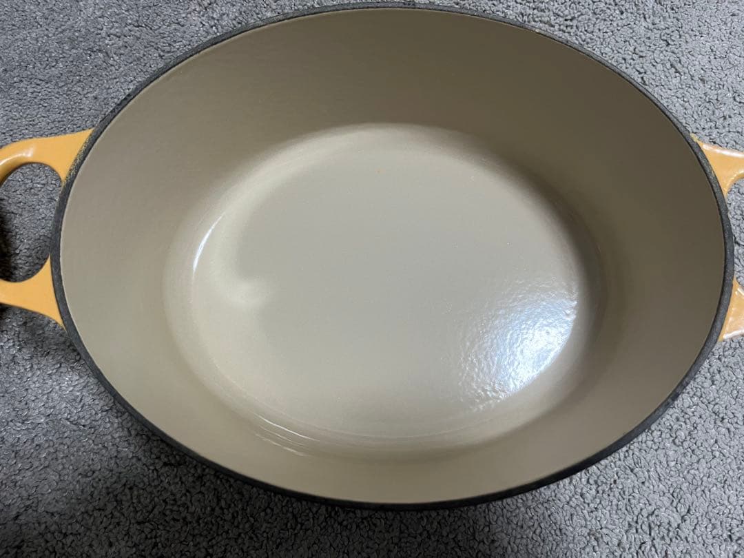 【美品】ル・クルーゼ　ココットオーバル25 鍋