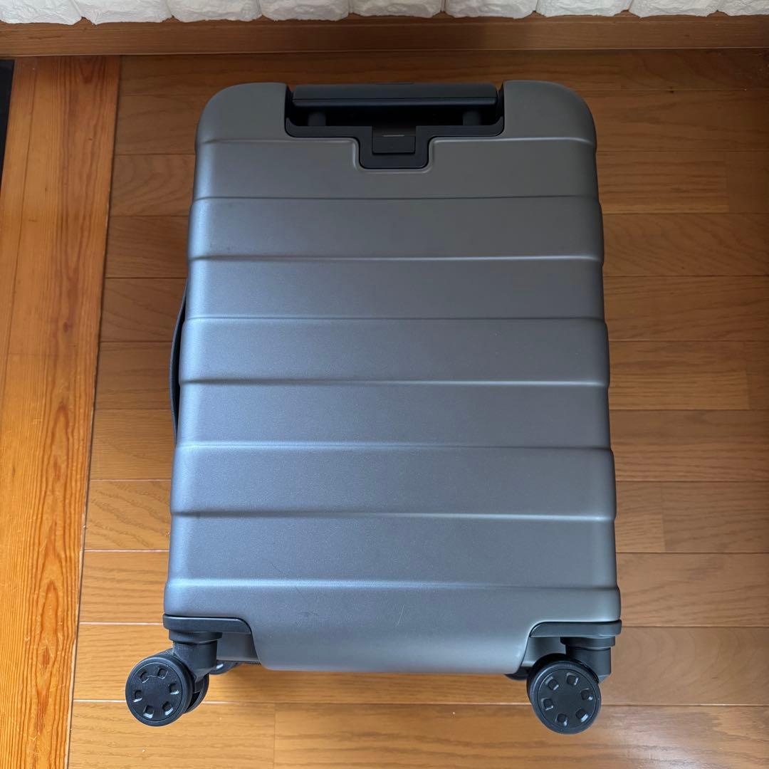 無印良品 バーを自由に調節できる　ハードキャリーケース（３６Ｌ）