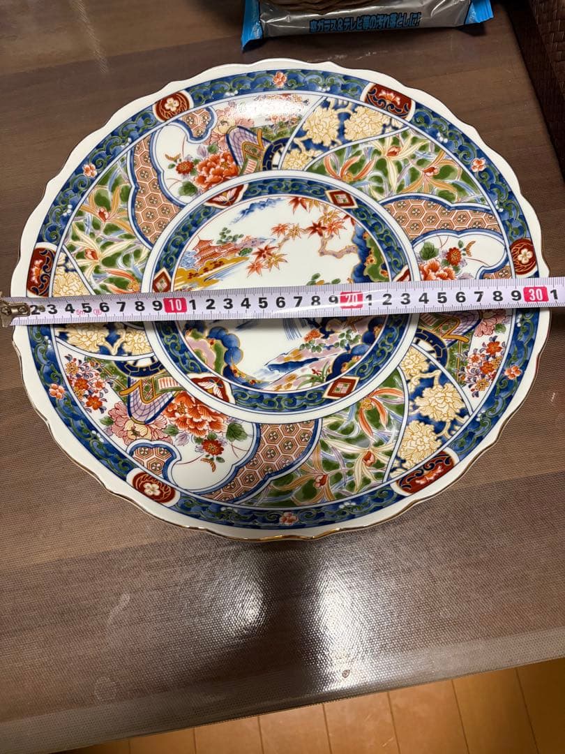 丸皿　九谷　丸喜窯　美山窯の祝い皿　高級陶器