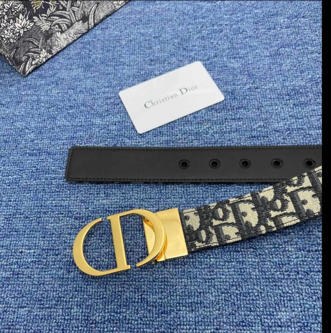 DIORベルト