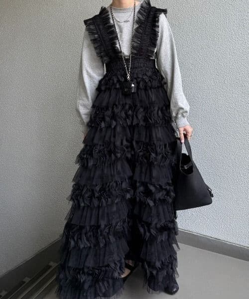 PERNA フェザーチュールジャンパースカート ブラック