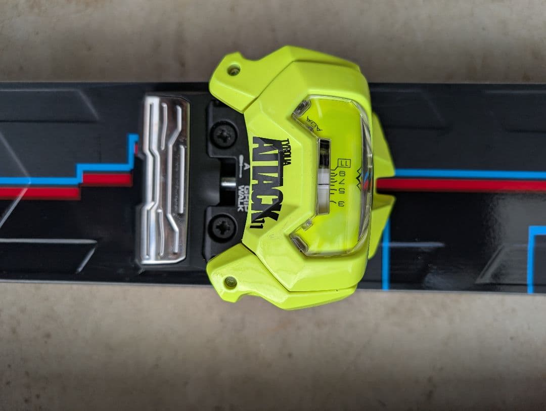 Guchさん専用　LINE BLADE + TYROLIA ATTACK11GW