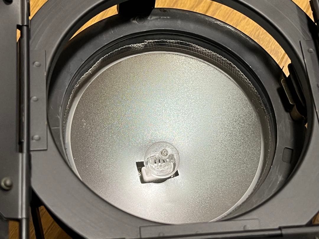 イオライト 3灯　TOSHIBA