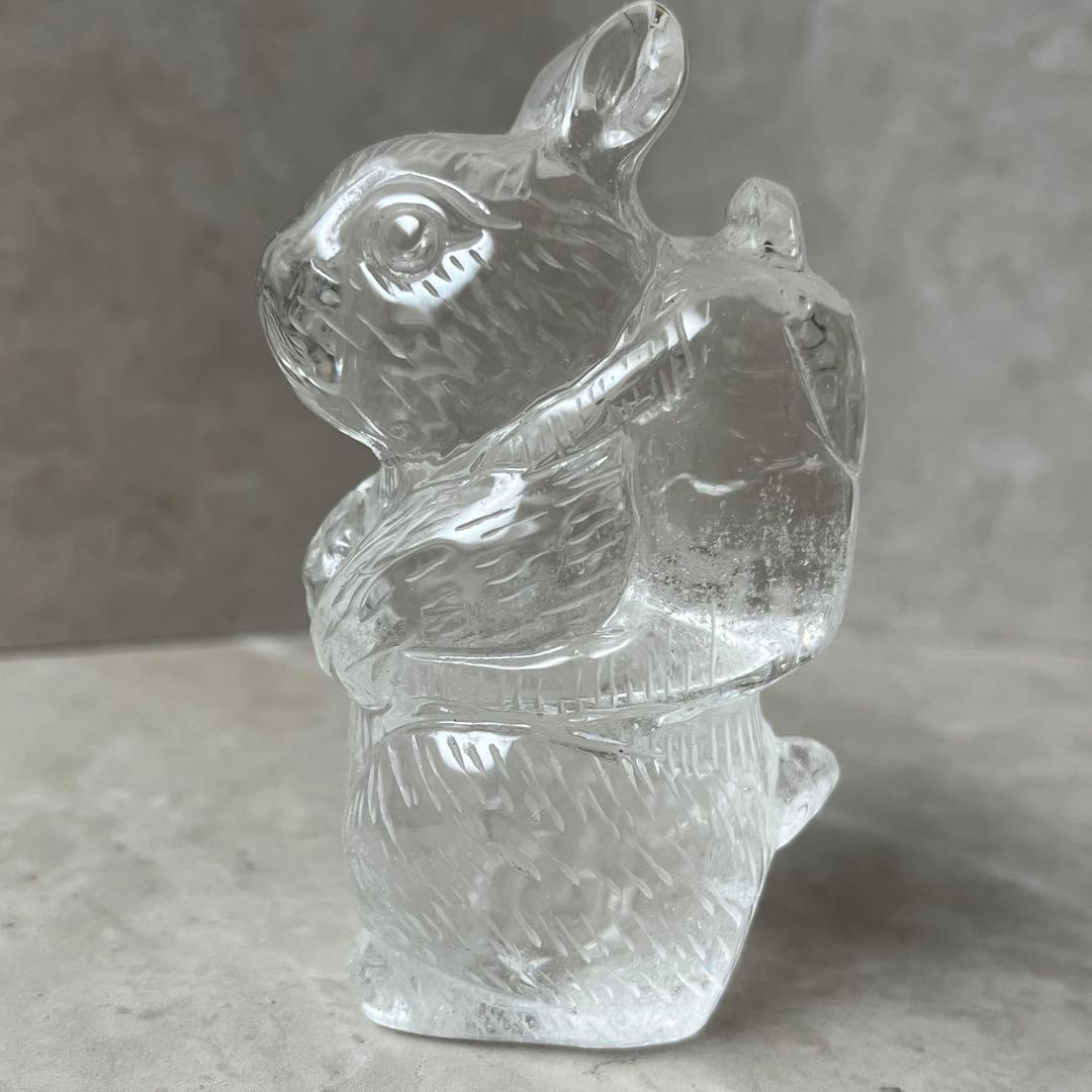 うさぎ　ガーデンクォーツ　手彫り　１点物　天然石