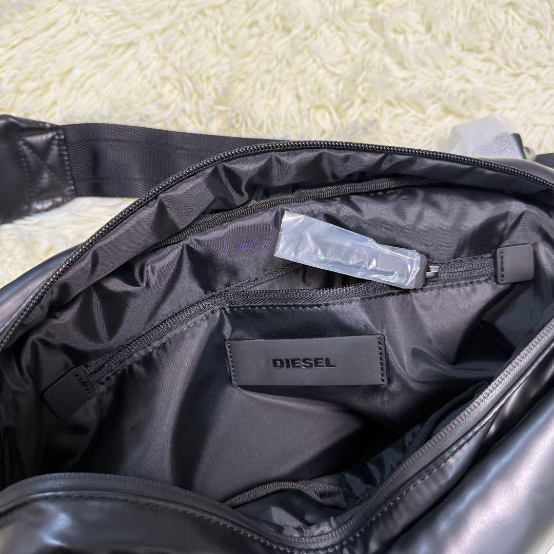 完売品新品未使用DIESEL ディーゼル F-BOLD CROSS ボディバッグ