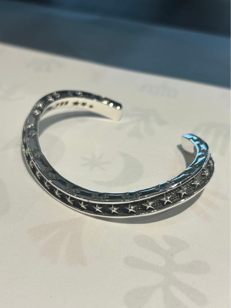 コディサンダーソン　ウェーブバングル