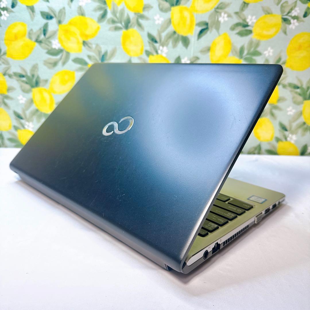 軽量コンパクト❤️バッテリーOK❤️かさばらない薄型❤️高性能Core i5❤️